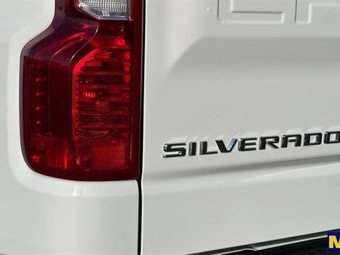 Used 2025 Chevrolet Silverado 1500 LT image 36