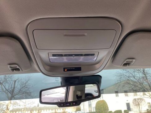 Used 2022 GMC Canyon Denali image 37