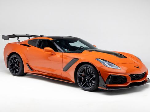 Used 2019 Chevrolet Corvette ZR1 image 1