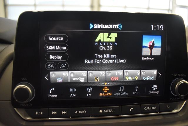 Used 2025 Nissan Rogue SV AWD/4WD image 26