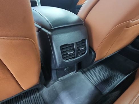Used 2019 Ford Fusion Titanium AWD/4WD image 30