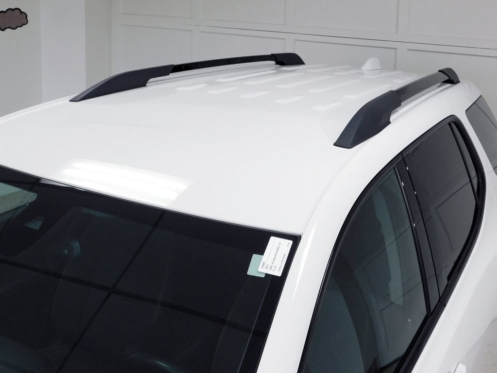 Used 2021 GMC Acadia AT4 AWD/4WD image 16