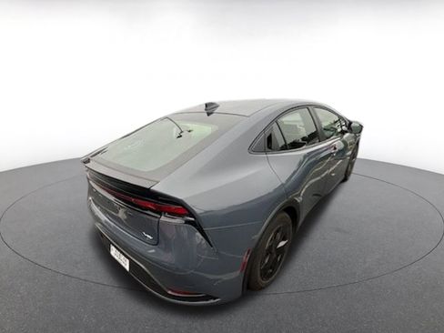 Used 2025 Toyota Prius LE image 4