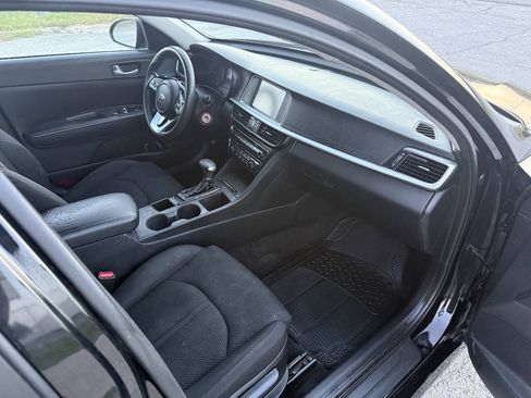 Used 2019 Kia Optima LX FWD image 12