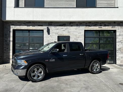 Used 2017 RAM 1500 Big Horn AWD/4WD image 7