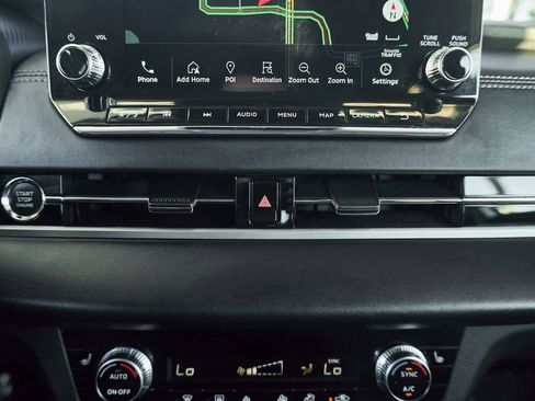 Used 2024 Mitsubishi Outlander SE image 44