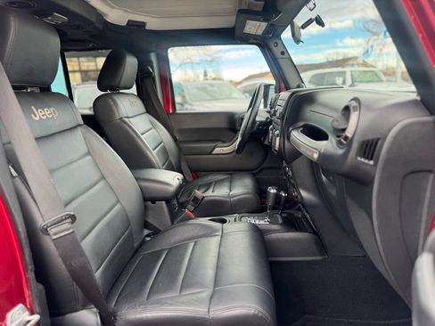 Used 2012 Jeep Wrangler Unlimited Sport AWD/4WD image 9