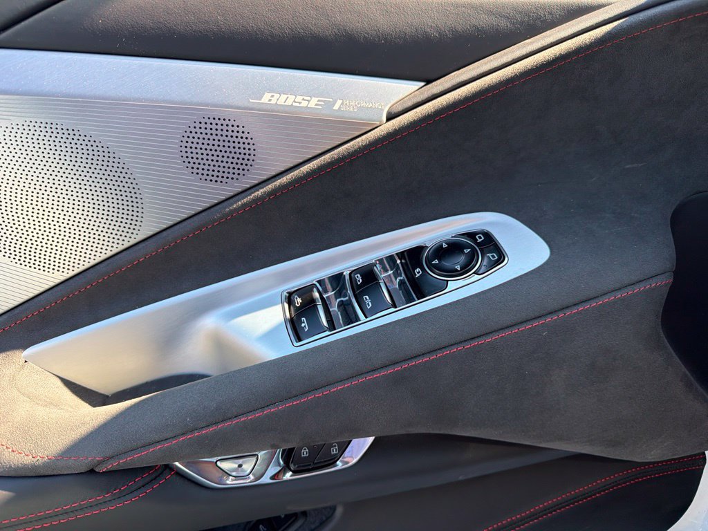 Used 2022 Chevrolet Corvette Stingray Premium Conv w/ Z51 Performance Package RWD image 24
