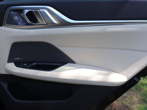 Used 2025 BMW i4 eDrive40 w/ Premium Package RWD image 23