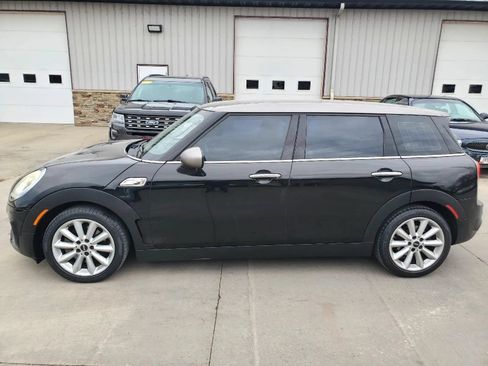 Used 2017 MINI Cooper Clubman S FWD image 8