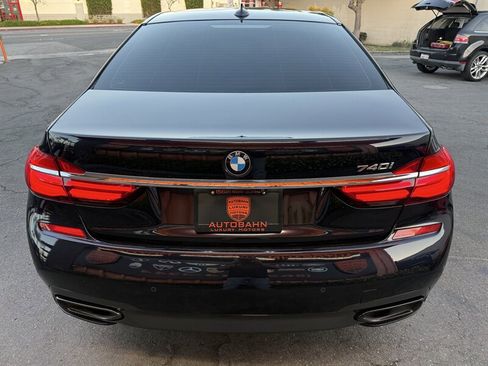 Used 2017 BMW 740i RWD image 11