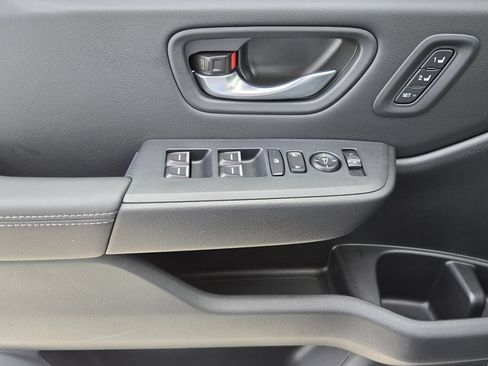Certified 2025 Honda Pilot Touring image 27