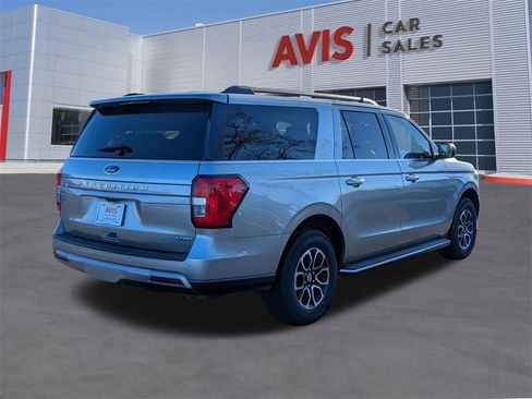 Used 2023 Ford Expedition Max XLT image 6