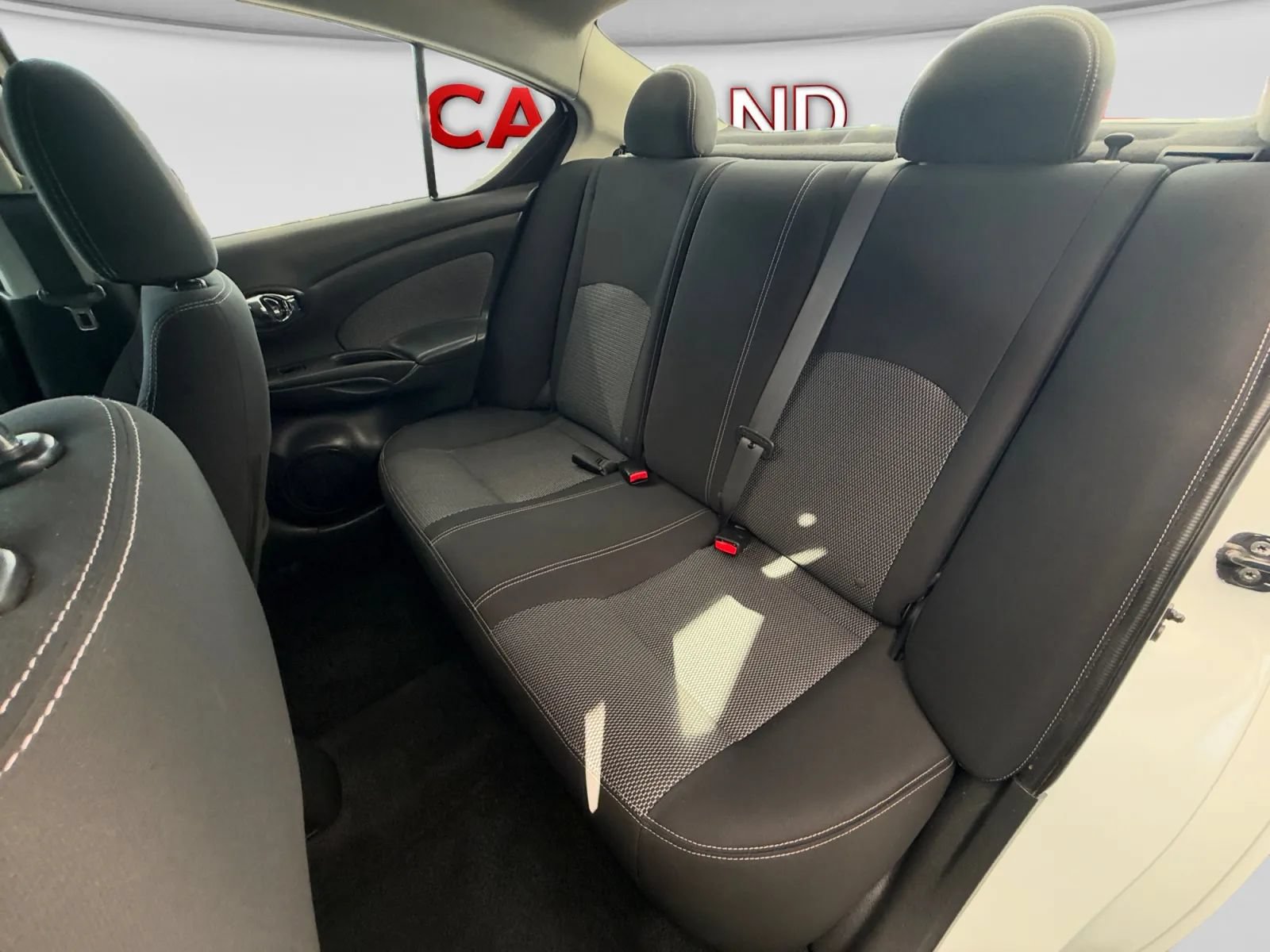 Used 2014 Nissan Versa SV FWD image 17