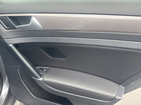 Used 2019 Volkswagen Golf Alltrack AWD/4WD image 35