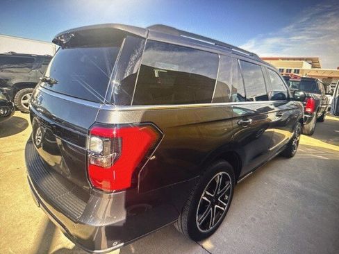 Used 2020 Ford Expedition Limited w/ Equipment Group 303A image 4