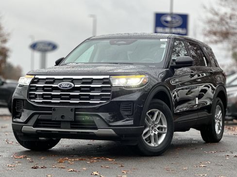 New 2026 Ford Explorer Active image 1
