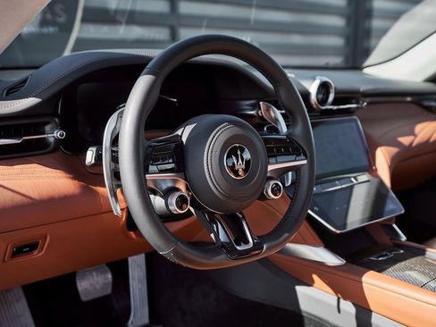 Used 2024 Maserati GranTurismo Modena image 38