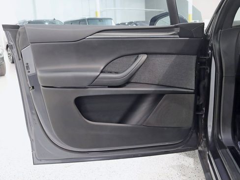 Used 2022 Tesla Model X Plaid image 28