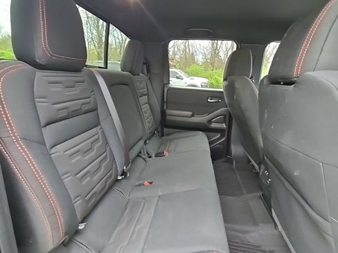 Used 2024 Nissan Frontier PRO-4X w/ Pro Convenience Package image 18