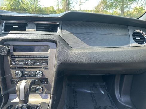 Used 2013 Ford Mustang Convertible RWD image 26