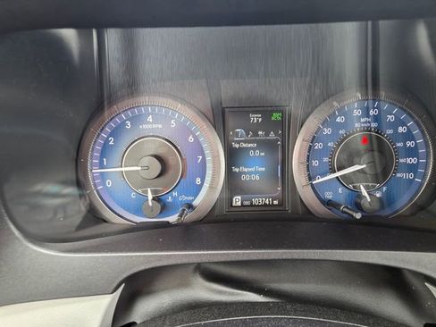 Used 2020 Toyota Sienna LE w/ LE Preferred Package image 22