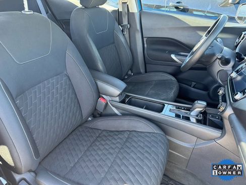 Used 2021 Nissan Kicks SV image 3