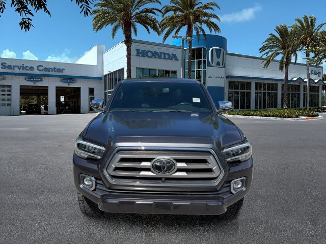 Used 2022 Toyota Tacoma Limited AWD/4WD image 3