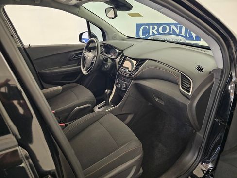 Used 2019 Chevrolet Trax LS w/ LPO, Protection Package FWD image 26