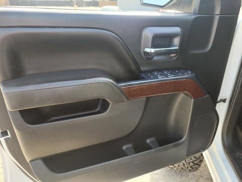 Used 2015 GMC Sierra 1500 SLE w/ SLE Value Package RWD image 17