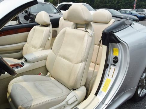 Used 2008 Lexus SC 430 Convertible RWD image 21