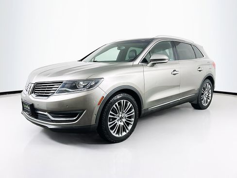 Used 2017 Lincoln MKX Reserve image 3