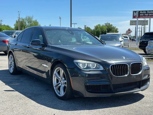 Used 2013 BMW 740i image 4