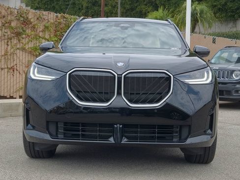 New 2026 BMW X3 xDrive30i w/ M Sport Package AWD/4WD image 2