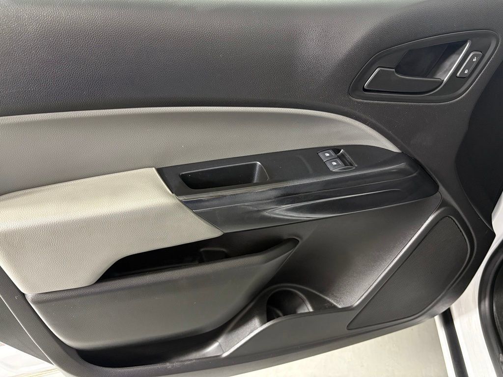 Used 2018 Chevrolet Colorado W/T w/ WT Convenience Package AWD/4WD image 17