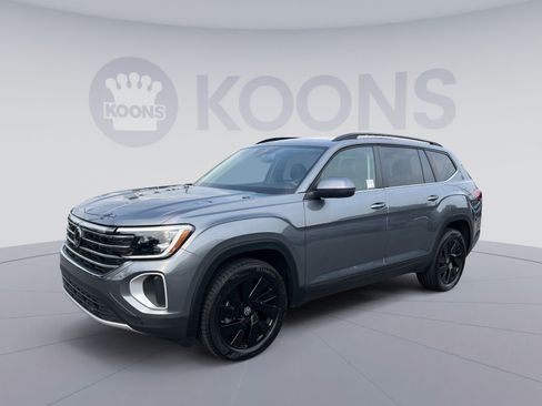 Used 2024 Volkswagen Atlas SE w/ Panoramic Sunroof Package AWD/4WD image 1