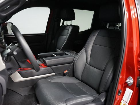 Used 2025 Toyota Tundra Limited image 28