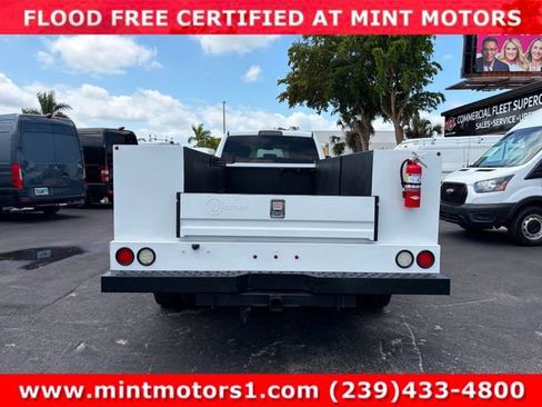 Used 2020 RAM 4500 Tradesman w/ Chrome Appearance Group RWD image 4