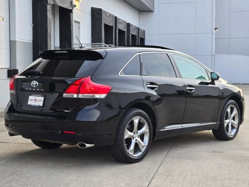 Used 2011 Toyota Venza AWD w/ Premium Pkg #2 image 8
