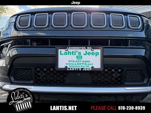 Certified 2022 Jeep Compass Limited image 35