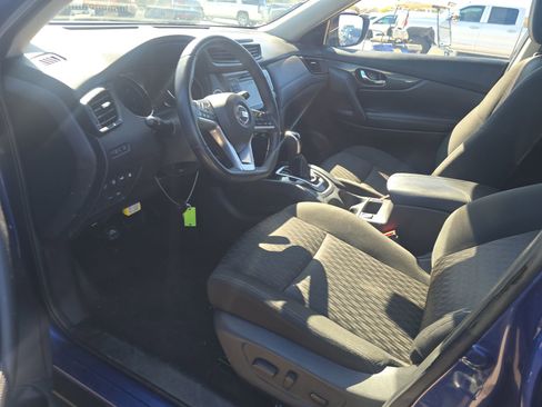 Used 2019 Nissan Rogue SV image 13