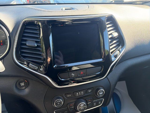 Used 2020 Jeep Cherokee Limited AWD/4WD image 22