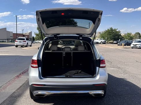 Used 2019 Mercedes-Benz GLC 300 4MATIC image 10