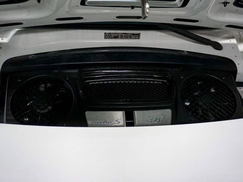 Used 2019 Porsche 911 4 Coupe image 15