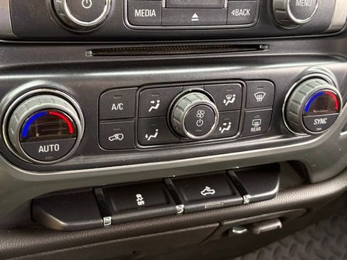 Used 2018 Chevrolet Silverado 1500 LT w/ All Star Edition image 18