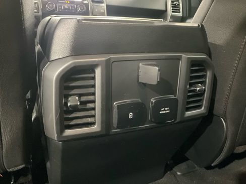 Used 2020 Ford F150 XLT w/ Equipment Group 302A Luxury AWD/4WD image 29