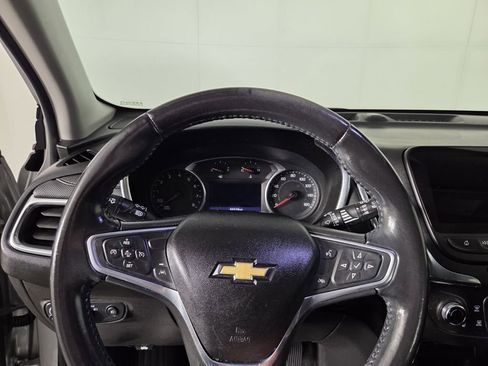 Used 2020 Chevrolet Equinox Premier image 16