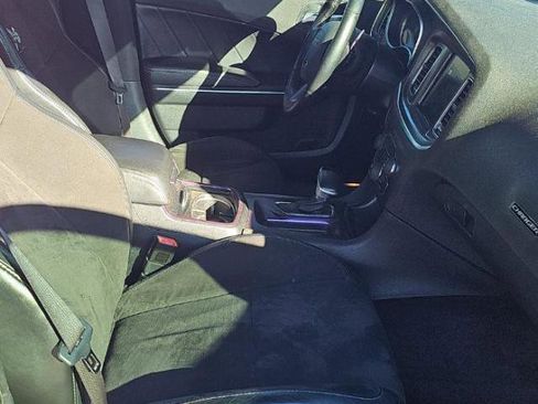 Used 2016 Dodge Charger R/T Scat Pack image 17