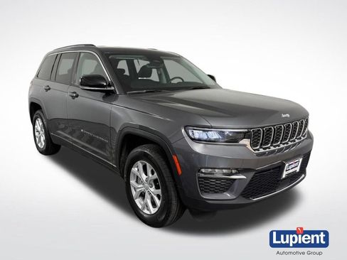 Used 2024 Jeep Grand Cherokee Limited w/ Trailer Tow Package AWD/4WD image 1