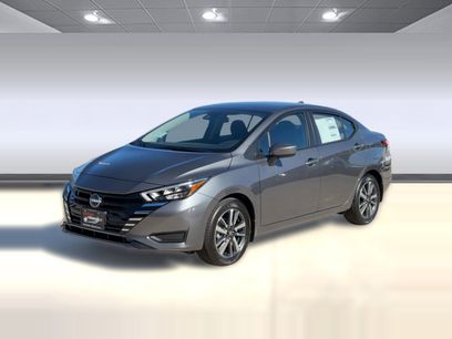 New 2025 Nissan Versa SV w/ Trunk Package